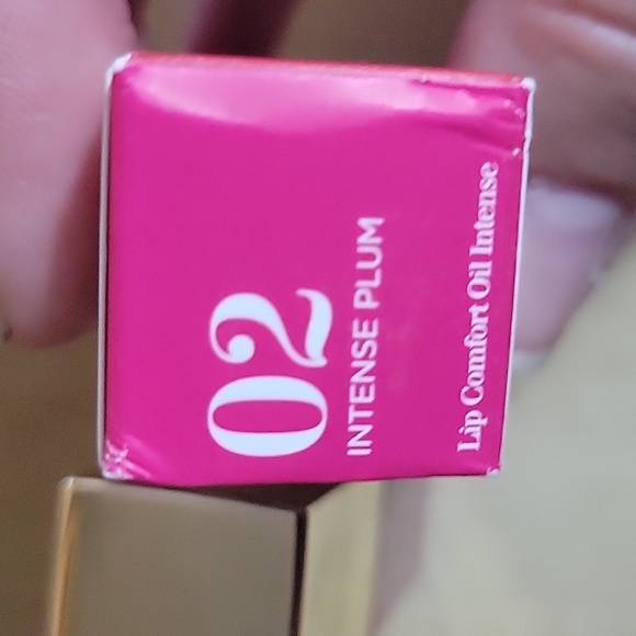 Clarins Lip Comfort Oil Intense - Picture 4 of 5